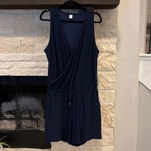 Women’s Navy Blue Old Navy Active Romper Size L